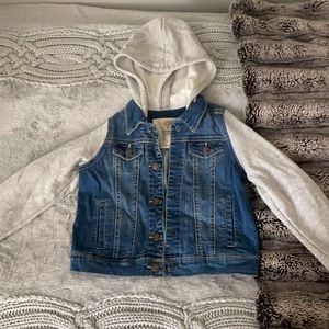 Tucker + Tate Size 6 Girls Denim Jacket